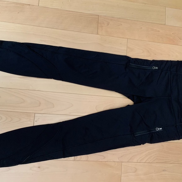 13 Lululemon Pieces!! Closet clear out! - Picture 5 of 13